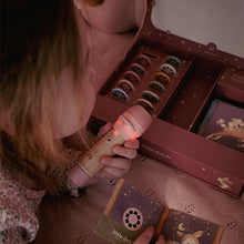 Load image into Gallery viewer, Little Dutch Stories Projector Flashlight - Pink